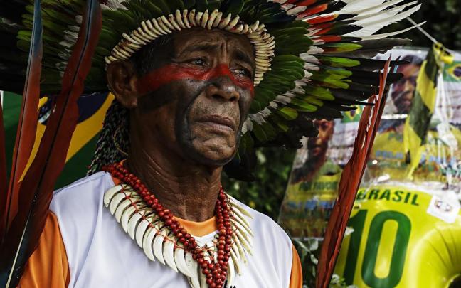 El brasileño indígena Akazu-Y, de la tribu Tabajara Tabepa, en una imagen de archivo. El brasileño indígena Akazu-Y, de la tribu Tabajara Tabepa, en una imagen de archivo.
