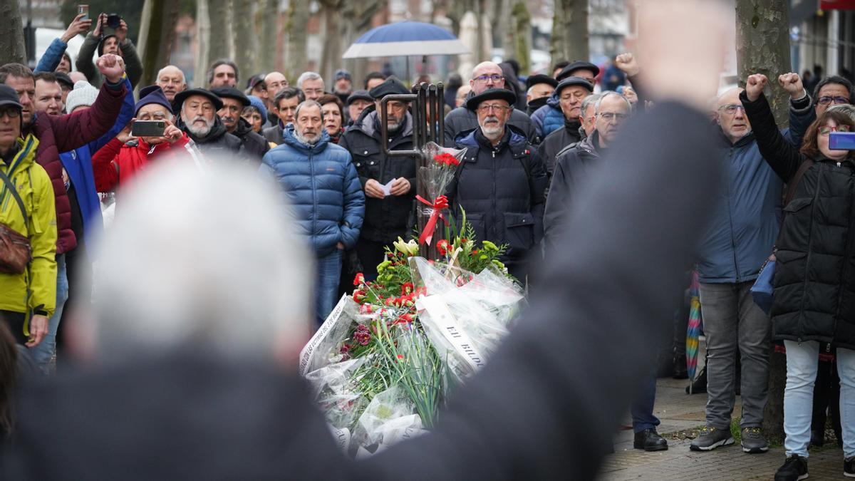 Homenaje a las víctimas del 3 de marzo de 1976 tributado este año en Gasteiz.