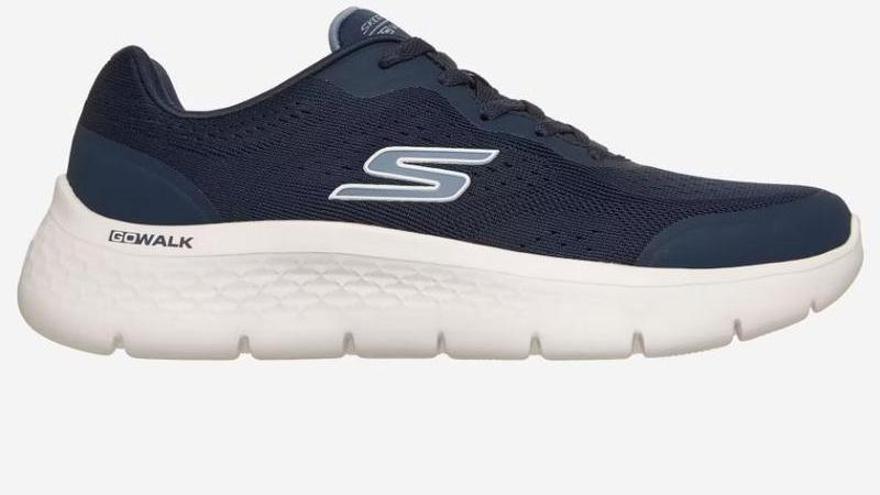 Imagen de una de las zapatillas deportivas Skechers Go Walk Flex Serenity, disponible en Decathlon