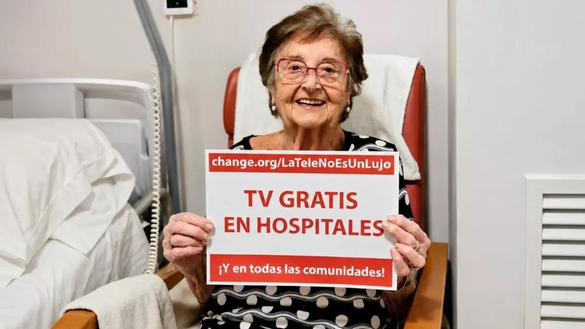 Tras más de cinco meses ingresada y ante la imposibilidad de entregar sus firmas de forma presencial, el lunes las registró en la Generalitat a través de Internet.