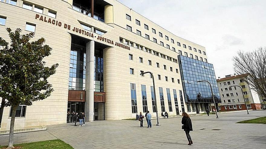 Fachada del Palacio de Justicia de Navarra. | FOTO: IÑAKI PORTO