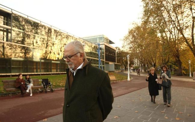 Fernando Botero en una visita al Museo Bellas Artes de Bilbao.