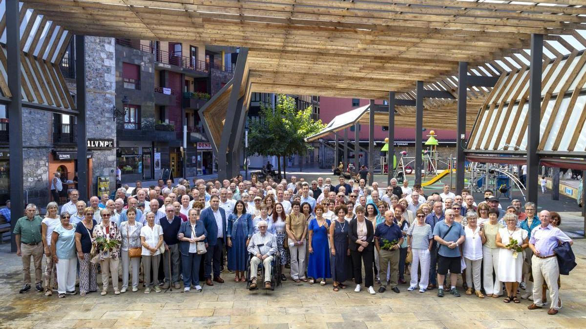 La clausura de los actos del 125 aniversario de la FP en Elgoibar ha tenido como escenario final al parque de Maala.