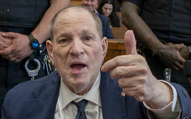 El productor Harvey Weinstein durante la repetición de su juicio en Nueva York / EFE El productor Harvey Weinstein durante la repetición de su juicio en Nueva York
