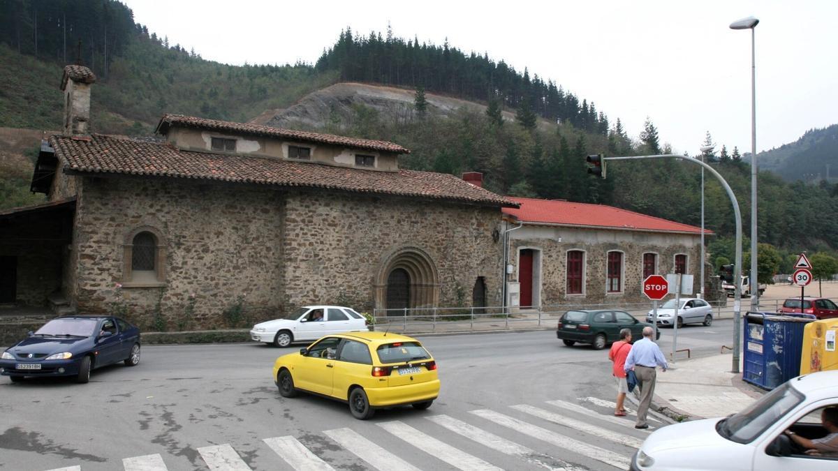 Las dos sesiones participativas tendrán lugar en el hogar del jubilado de Musakola (a la derecha, junto a la ermita de San Isidro).
