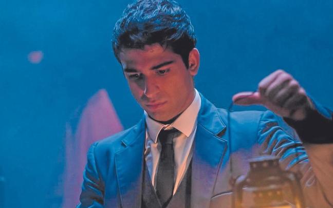 Albert Salazar. Albert Salazar.