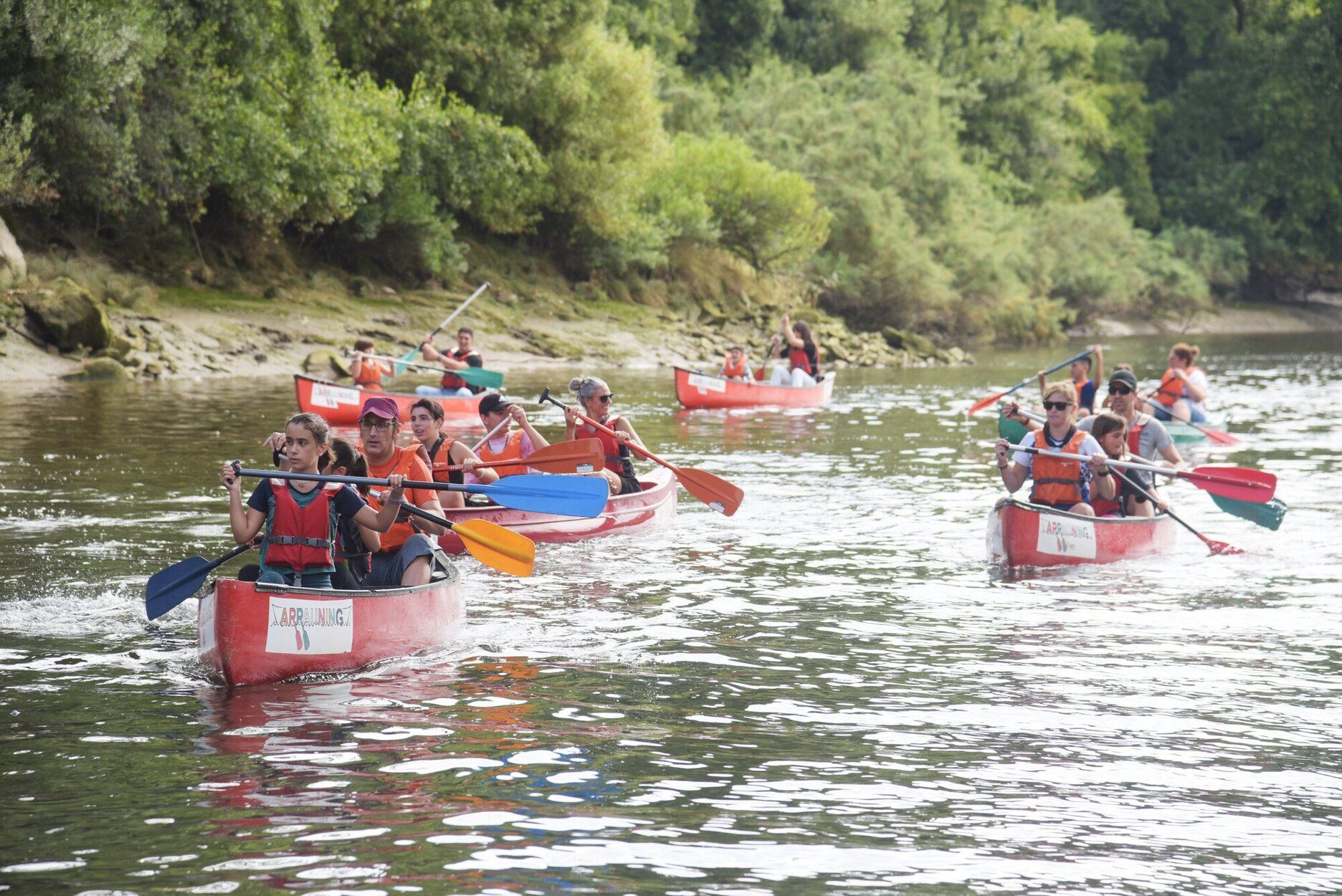 Paseo en canoa por el río Urumea.