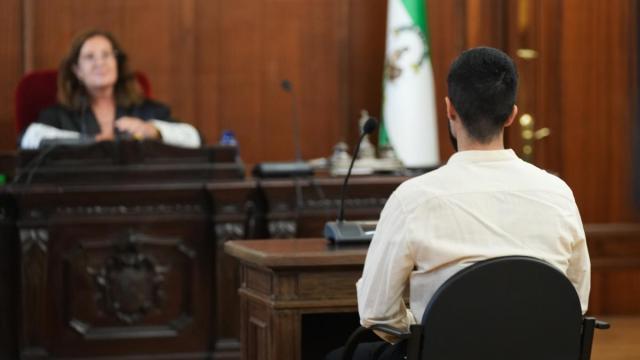 El inculpado en el juicio de la joven Ana Buza en el banquillo de los acusados