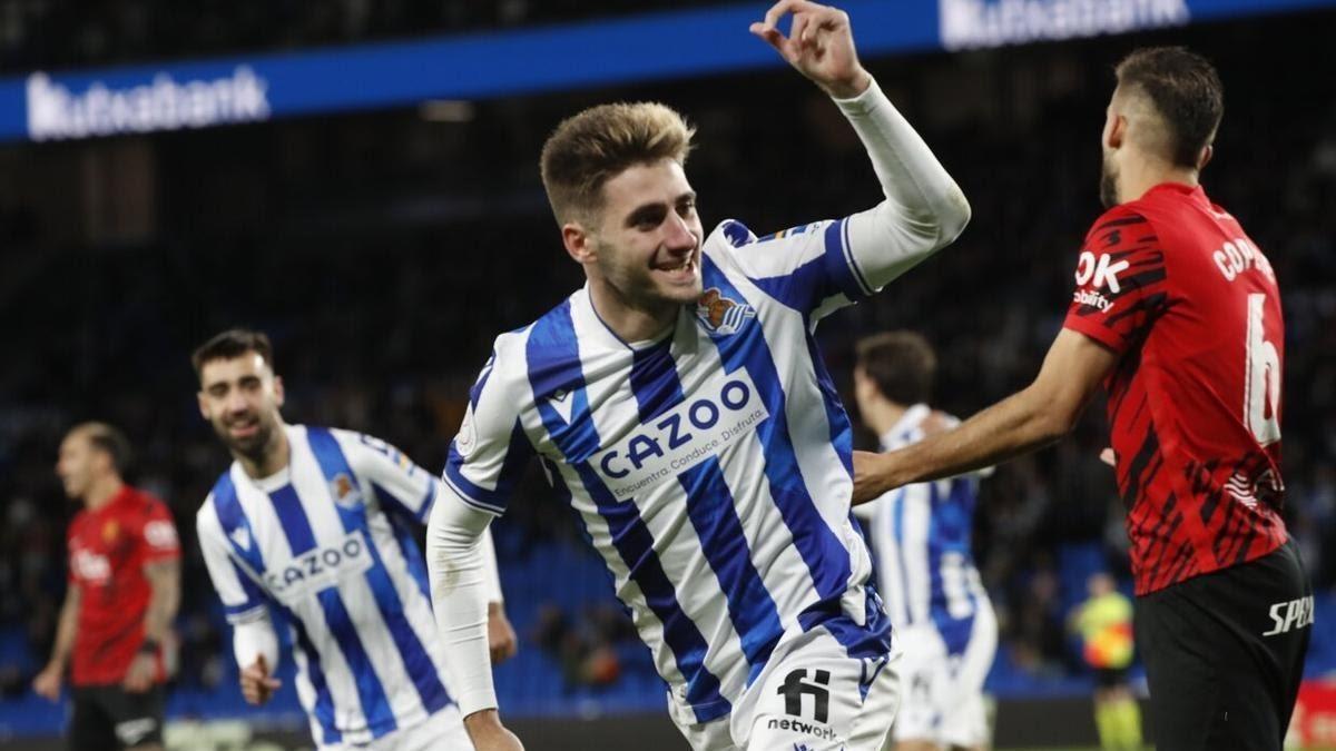 Navarro celebra un gol anotado ante el Mallorca. / R.S.