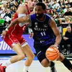 Darrun Hilliard, en imagen el domingo ante el Girona, quiere esta noche prolongar la temporada. / OSKAR GONZÁLEZ