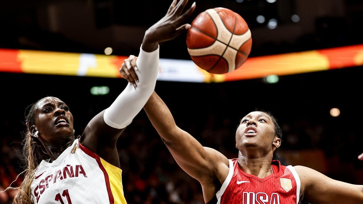 Un momento de la semifinal del Mundial de baloncesto femenino entre España y Estados Unidos