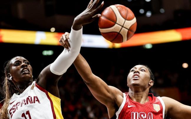 Un momento de la semifinal del Mundial de baloncesto femenino entre España y Estados Unidos
