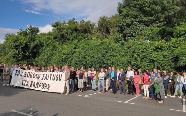 Concentración en Arrigorriga en recuerdo de Eduardo Puelles. / EP Concentración en Arrigorriga en recuerdo de Eduardo Puelles.