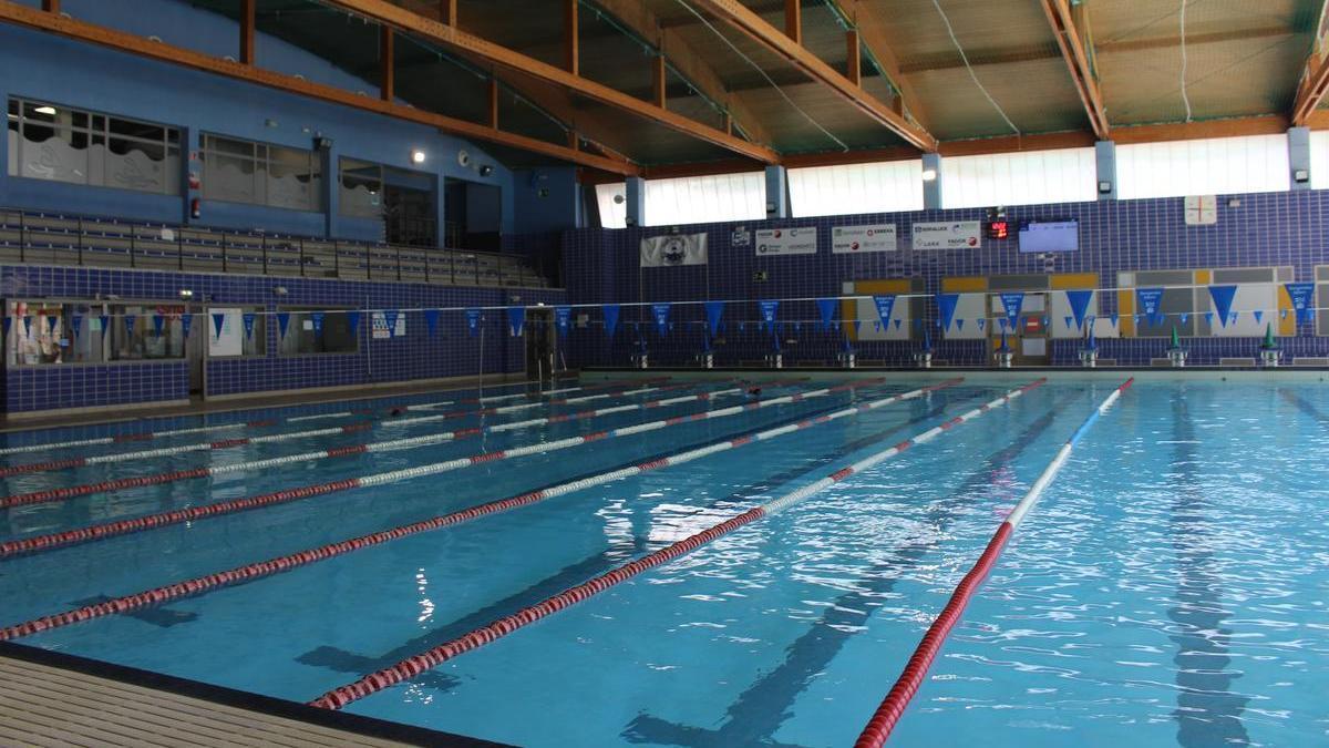 Parte de la cubierta desde el interior del recinto acuático.