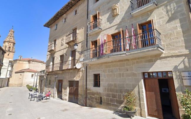 Entrada del ayuntamiento de Oion