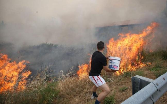 Este martes y miércoles las temperaturas máximas podrían superar los 25 grados en todo Euskadi. Este martes y miércoles las temperaturas máximas podrían superar los 25 grados en todo Euskadi.