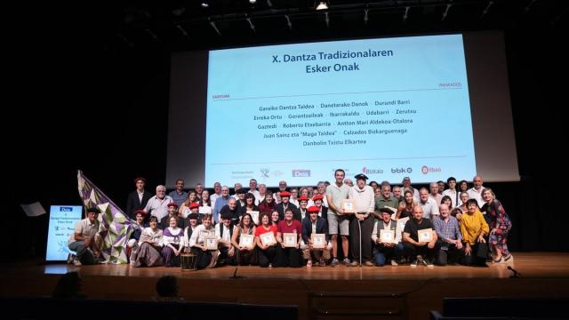 En imágenes: X. Dantza Tradizionalaren Esker Onak