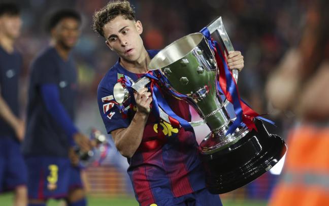 El jugador del FC Barcelona, Fermín López, durante la celebración del título de Liga de la temporada 25/26.