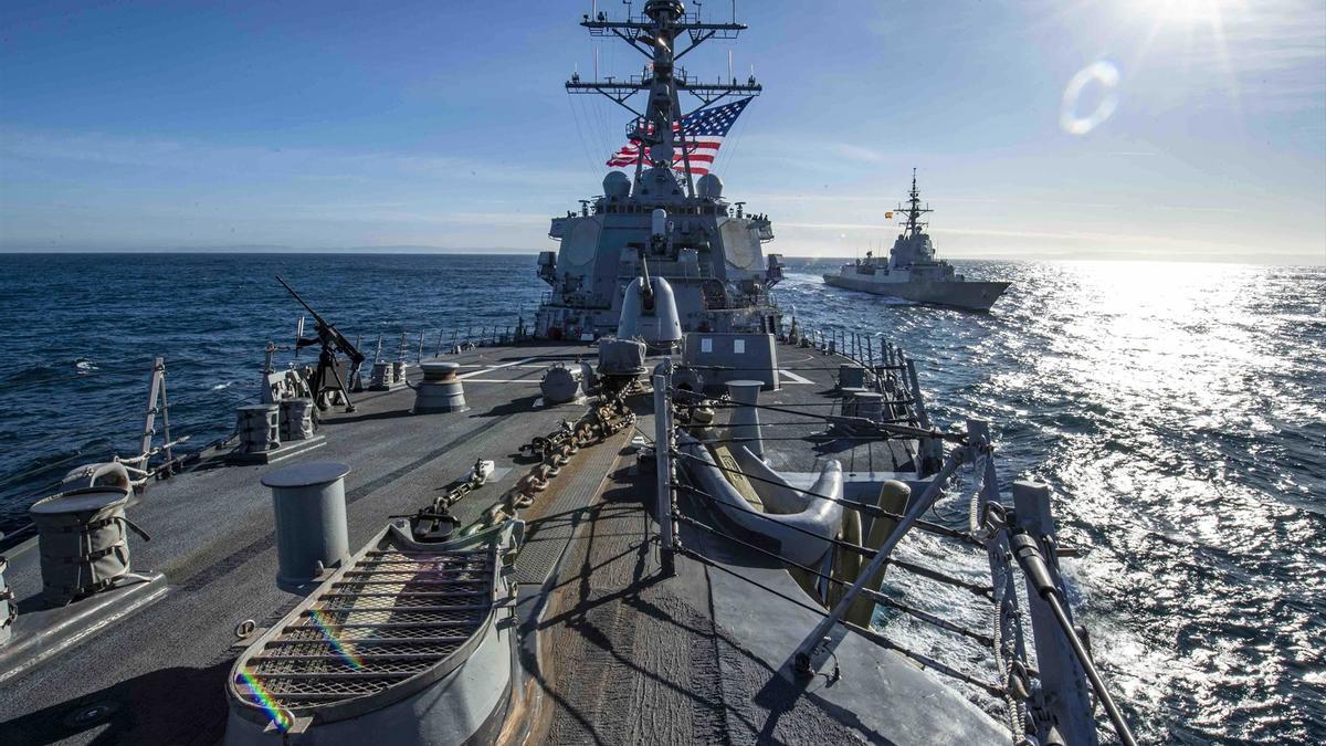 El destructor estadounidense 'USS Carney', en una imagen de archivo.