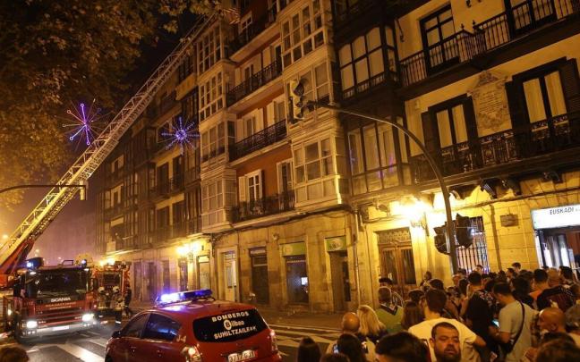 Incendio en la calle Viuda de Epalza durante la pasada Aste Nagusia Incendio en la calle Viuda de Epalza durante la pasada Aste Nagusia