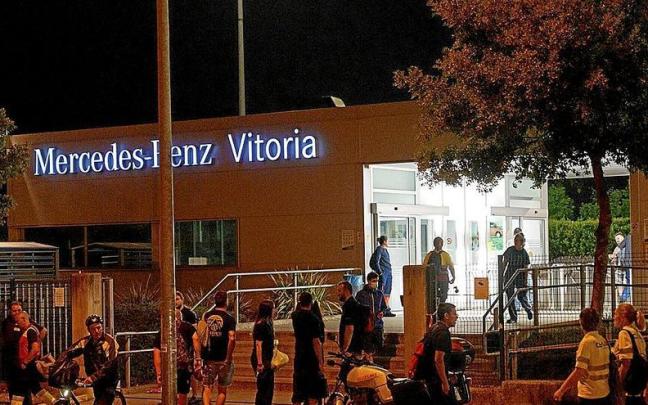 La representación de UGT en la planta de Mercedes Benz de Vitoria ha hecho pública su dimisión este jueves La representación de UGT en la planta de Mercedes Benz de Vitoria ha hecho pública su dimisión este jueves