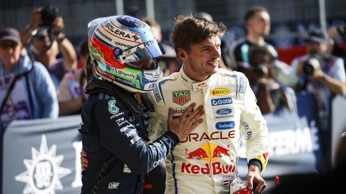 Kimi Antonelli y Max Verstappen.