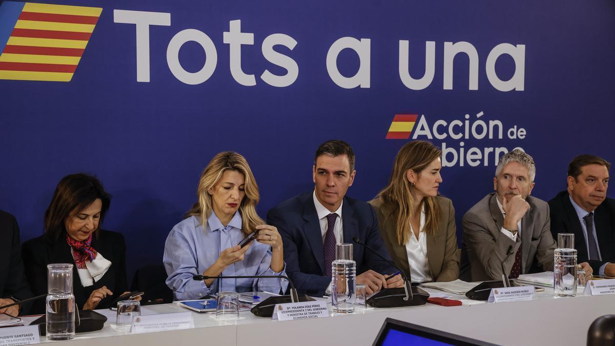 Pedro Sánchez preside la Comisión Interministerial sobre la DANA en Valencia.