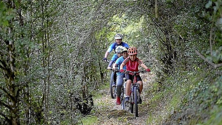 Los senderos también incluyen rutas para todas las edades.