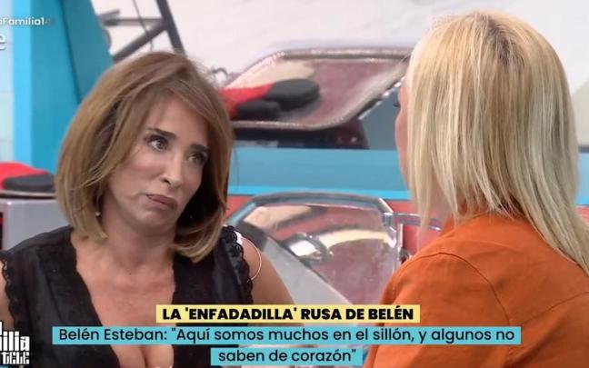 María Patiño, con Belén Esteban en 'La familia de la tele'. / TVE María Patiño, con Belén Esteban en 'La familia de la tele'.