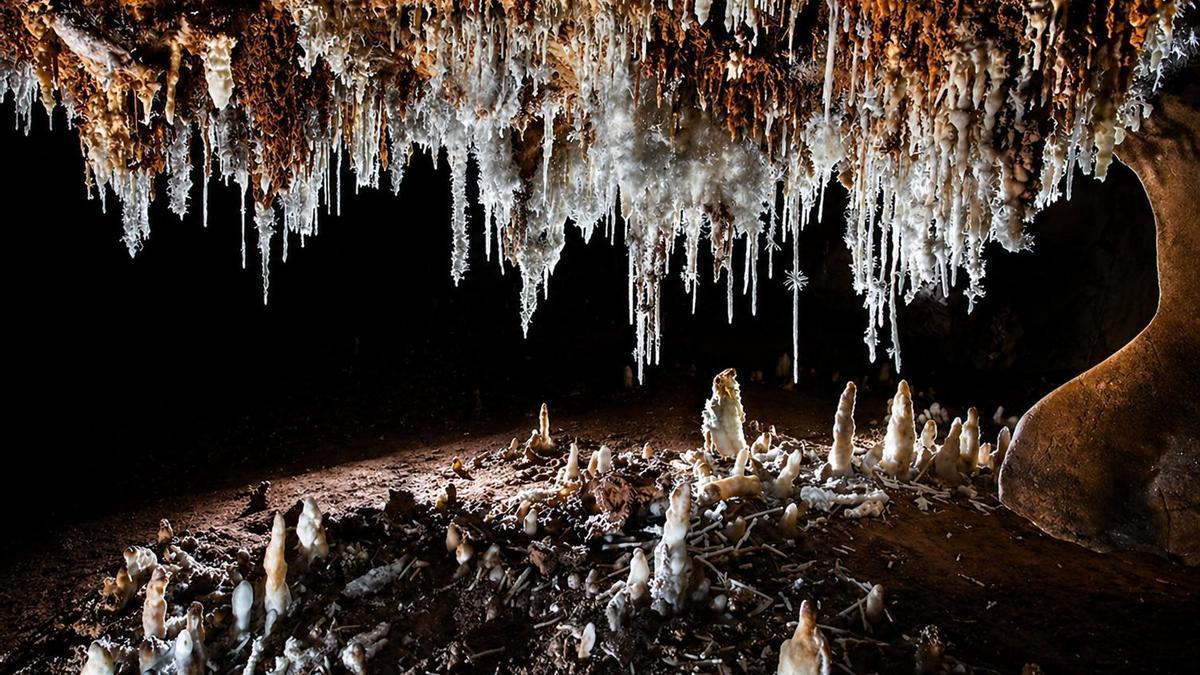 Cueva en Minas de Udías