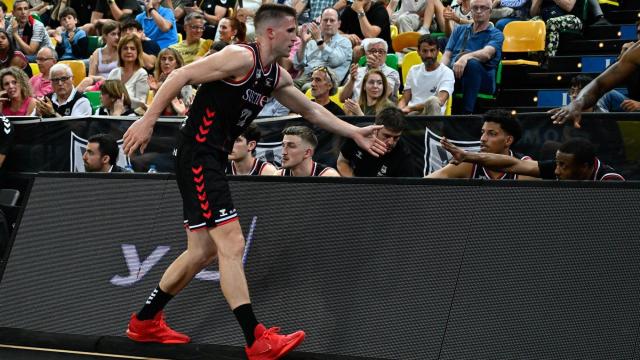 El capitán Xavi Rabaseda es una de las bajas en Biobao Basket para el próximo curso. / OSKAR GONZÁLEZ El capitán Xavi Rabaseda es una de las bajas en Biobao Basket para el próximo curso. / OSKAR GONZÁLEZ