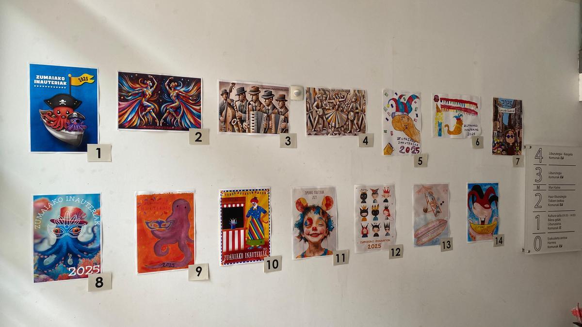 Carteles presentados al concurso de Carnaval de Zumaia en Oxford, donde aún se puede votar para elegir el premio del público.