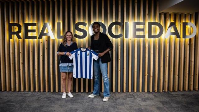 Edna Imade en su presentación. REAL SOCIEDAD Edna Imade en su presentación. REAL SOCIEDAD
