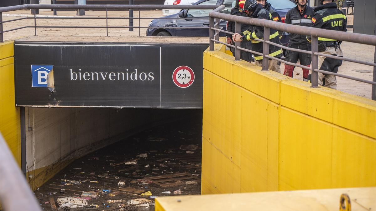 El parking de Bonaire, en el que se dijo que había cientos de muertos; no hubo ninguno.
