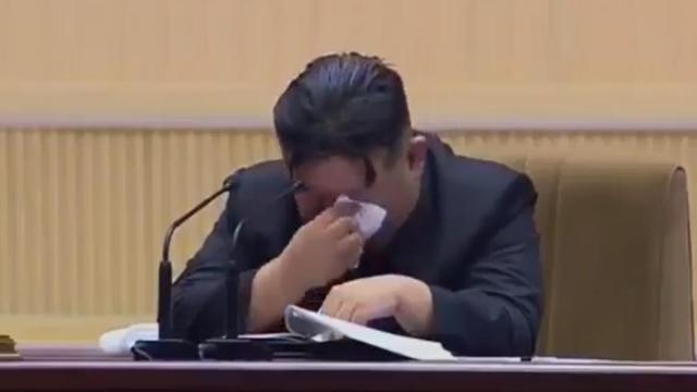Kim Jong-un, emocionado durante su discurso. Kim Jong-un, emocionado durante su discurso.