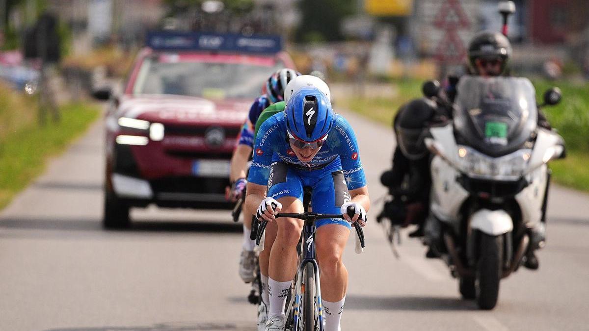 Vollering, campeona del Giro femenino.
