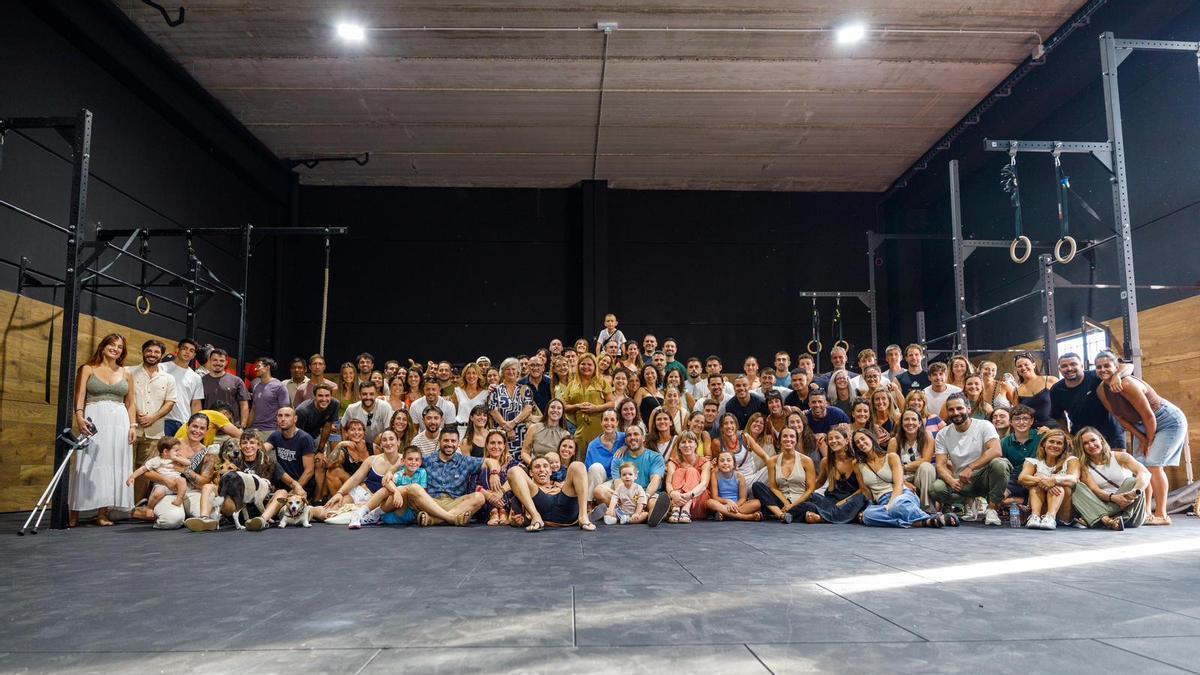 Foto de familia en la inauguración celebrada ayer