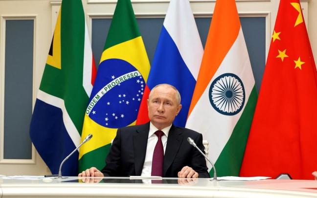 El presidente ruso Vladimir Putin acude a la reunión de los BRICS por videoconferencia El presidente ruso Vladimir Putin acude a la reunión de los BRICS por videoconferencia
