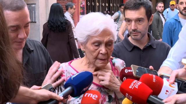 Paquita, de 83 años, amenazada por un desahucio en Madrid: "Claro que voy a defender mi casa"
