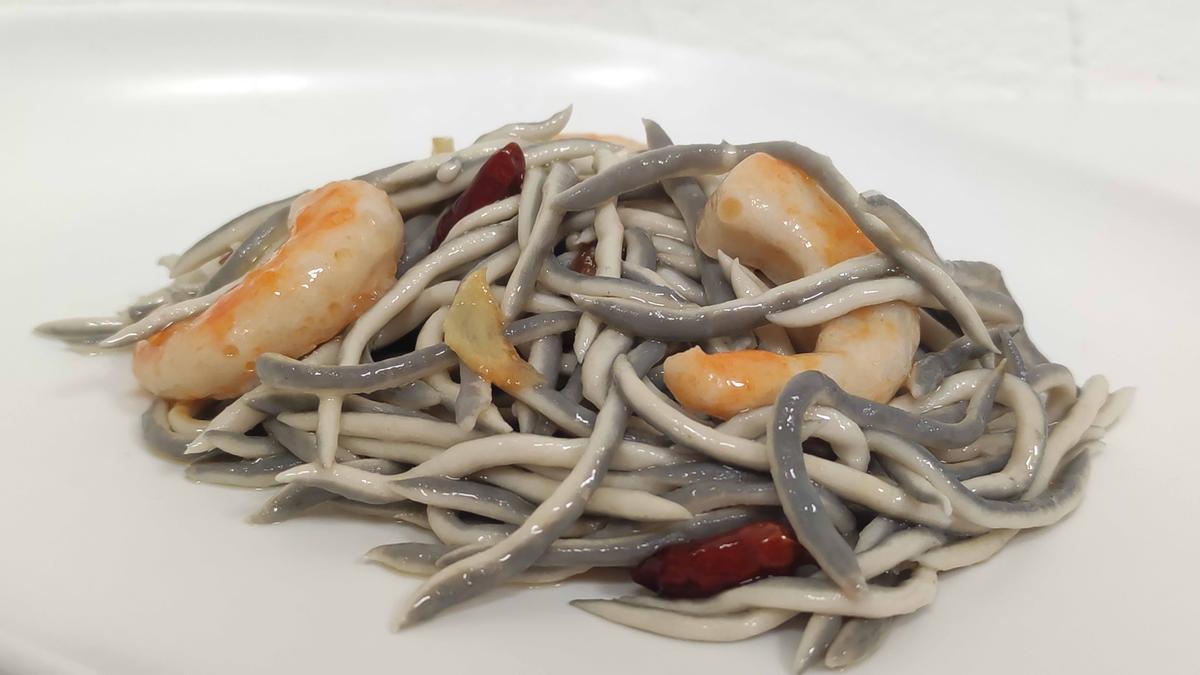 Isauki ofrece platos de marisco de origen vegetal listos para consumir.