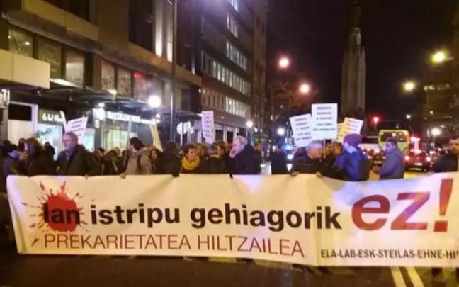 Imagen de una manifestación contra los accidentes laborales y la precariedad ep / Europa Press Imagen de una manifestación contra los accidentes laborales y la precariedad ep