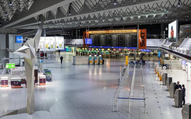 Sin vuelos en Frankfurt por la convocatoria de dos huelgas simultáneas.