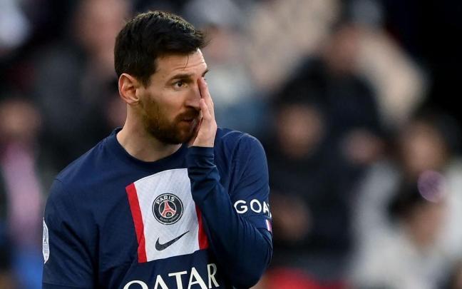Messi durante un partido con el París Saint-Germain. Messi durante un partido con el París Saint-Germain.