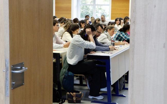 Imagen de la OPE de Osakidetza que se ha realizado este fin de semana en Gasteiz. Imagen de la OPE de Osakidetza que se ha realizado este fin de semana en Gasteiz.