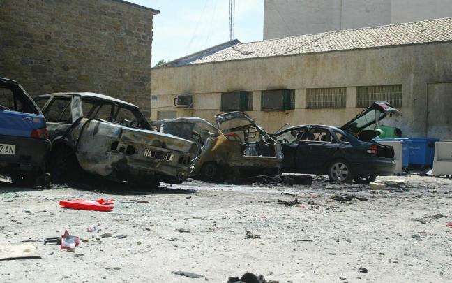 Vista de lugar donde se produjo el atentado de ETA en Sangüesa.