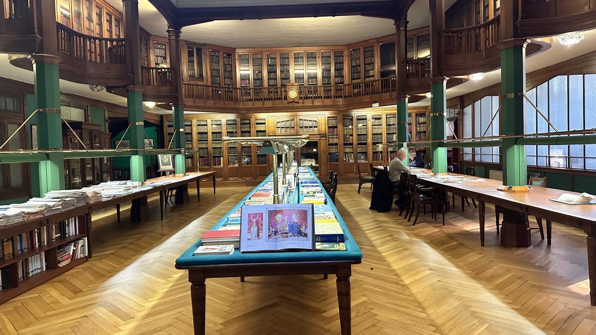 La biblioteca.