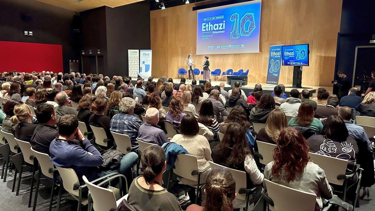 Jornada para celebrar en el BEC el décimo aniversario del modelo ETHAZI