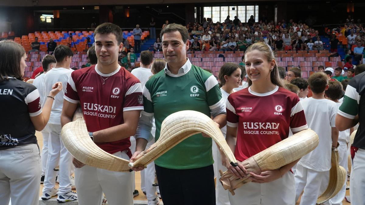 En imágenes: Pradales con la Euskal Selekzioa