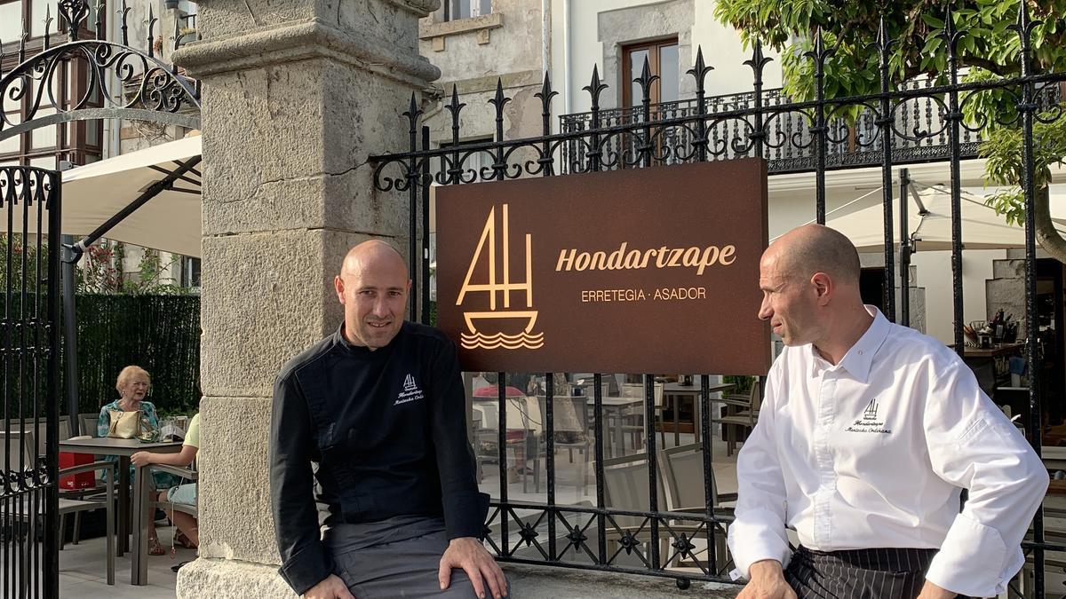 Los hermanos Iker y Jon Metxaka, del Hondartzape.