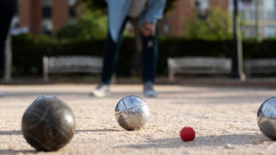 El segundo encuentro femenino de petanca de Galdakao se celebra este domingo